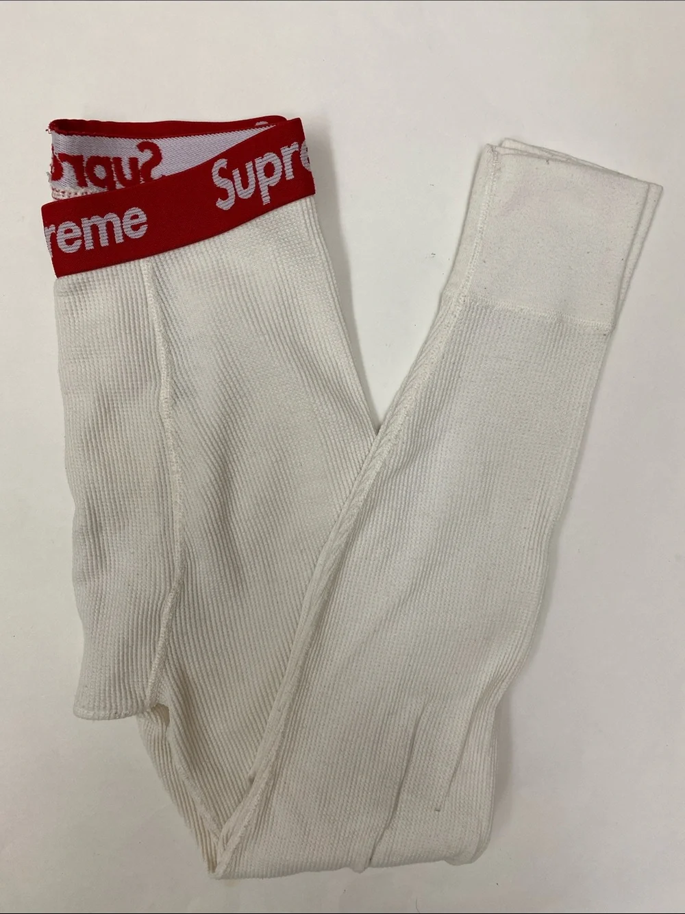 Supreme elastic red